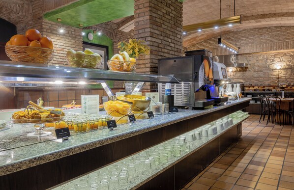 Daily buffet breakfast (EUR 14 per person)