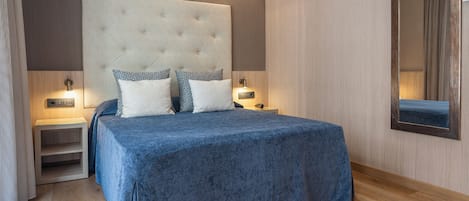 1 chambre, coffres-forts dans les chambres, bureau