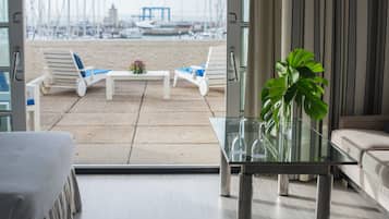 Minibar, in-room safe, desk, blackout curtains