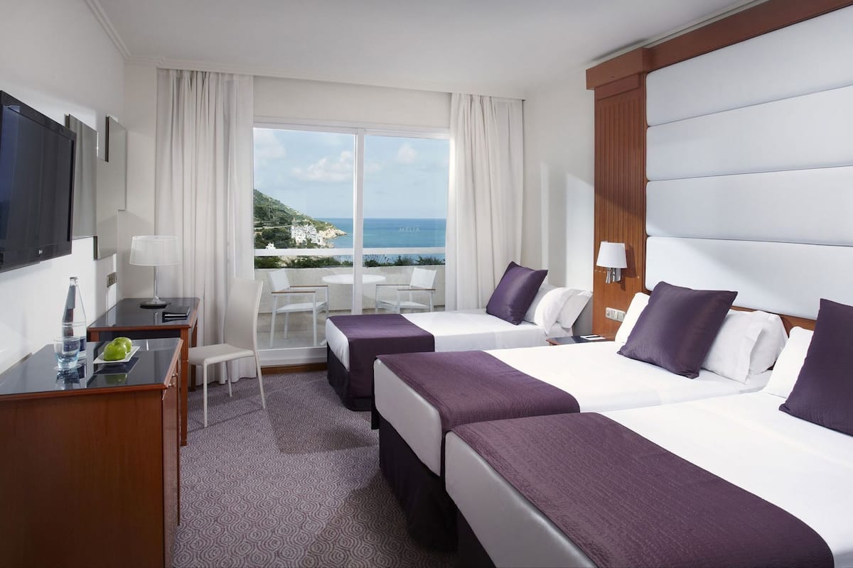 Premium bedding, minibar, in-room safe, blackout drapes
