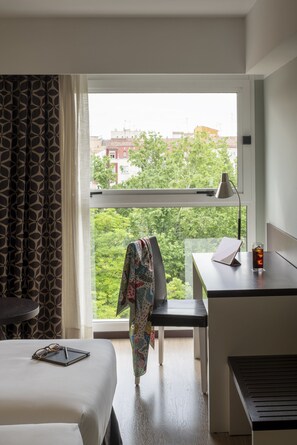 Double or Twin Room | 1 bedroom, in-room safe, desk, free cribs/infant beds