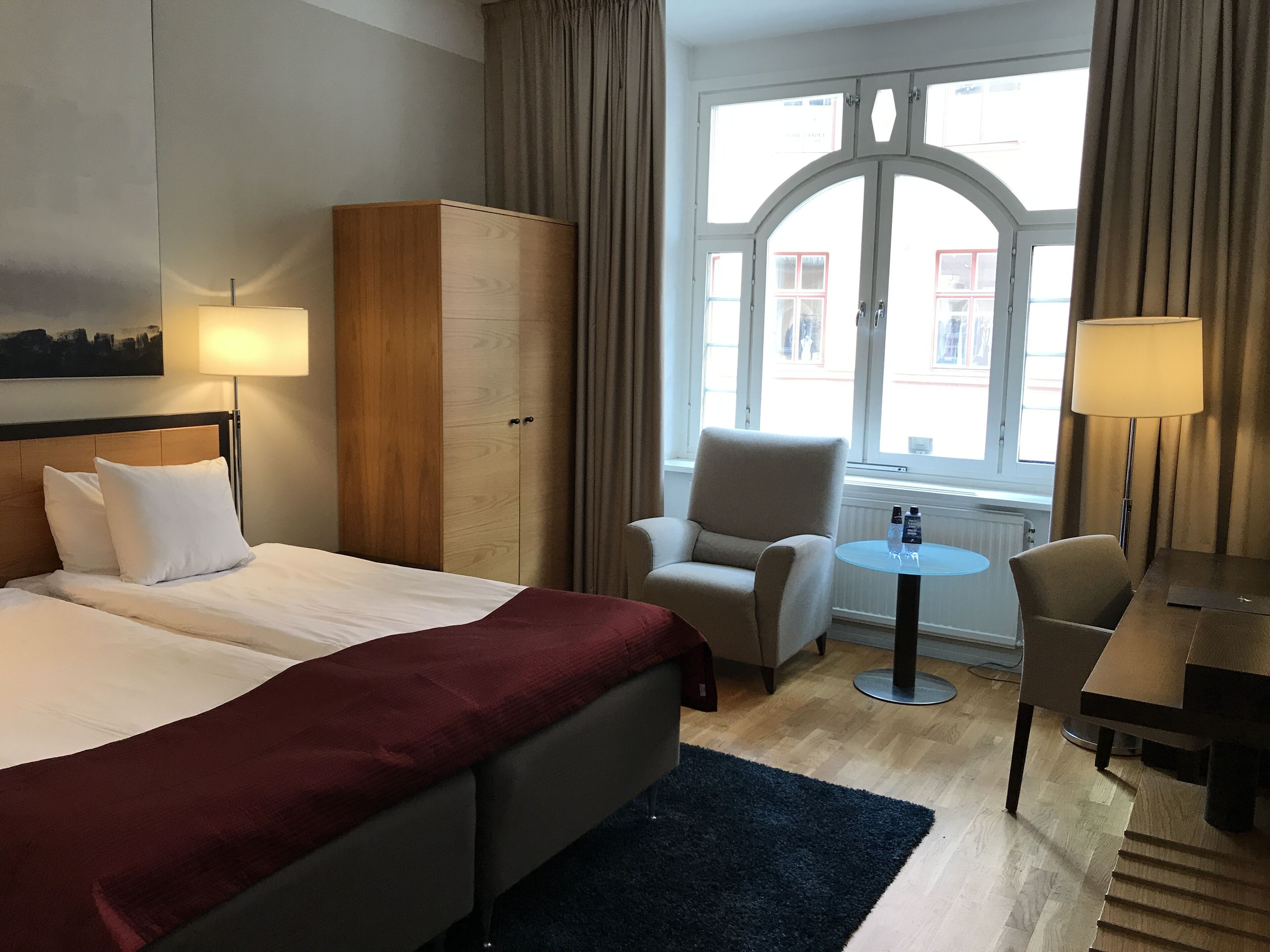 classic queen room | 1 bedroom, premium bedding, minibar, in-room safe