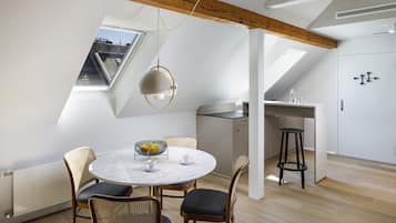 Loft (Felix) | Opções para refeição no quarto