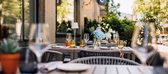 Neues Schloss Privat Hotel Zurich, Autograph Collection