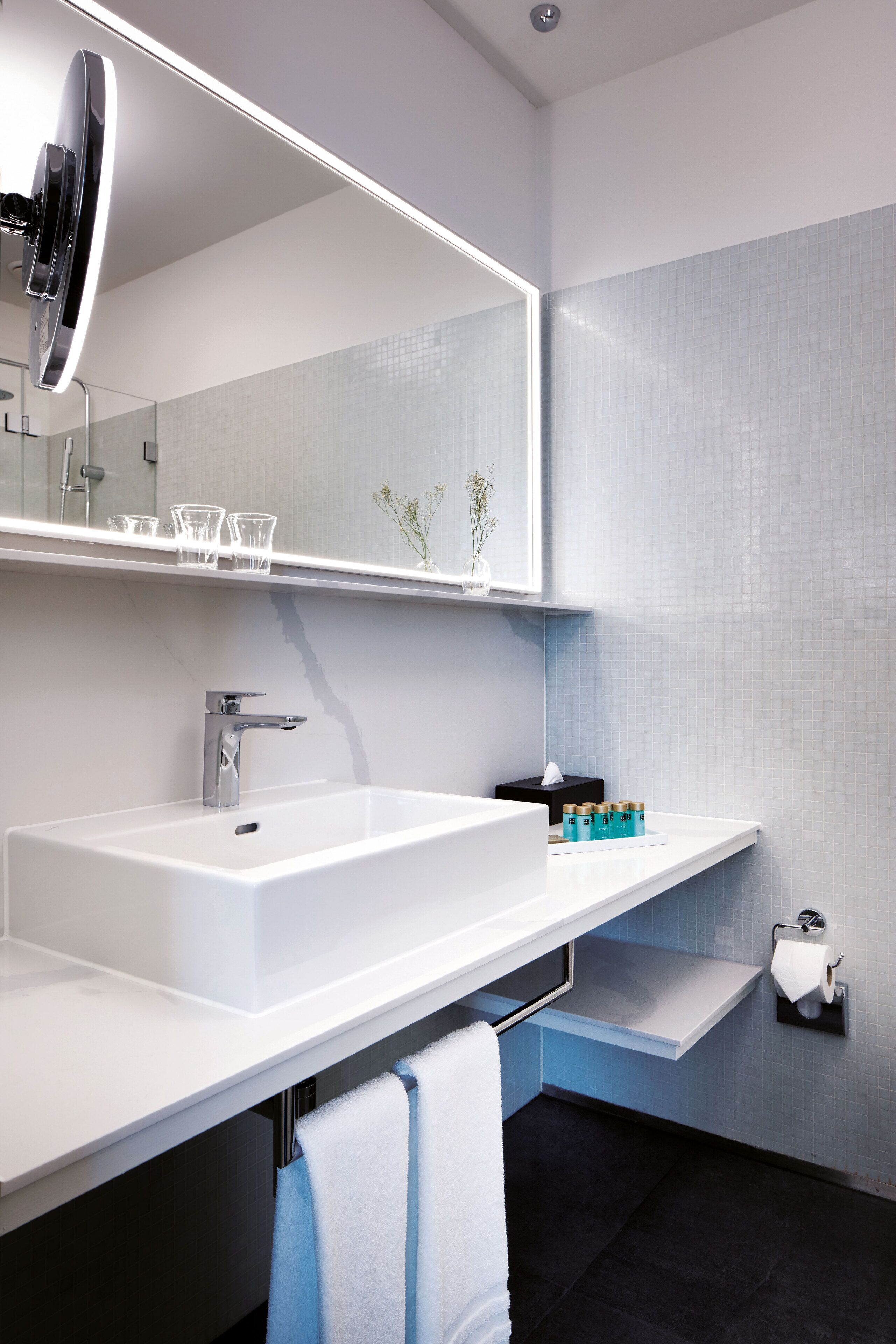 double room (bijou) | 1 bedroom, hypo-allergenic bedding, minibar, in-room safe