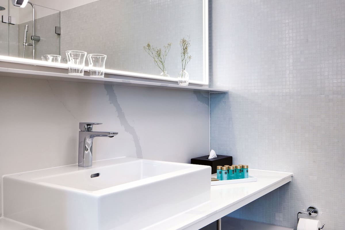 double room (bijou) | 1 bedroom, hypo-allergenic bedding, minibar, in-room safe