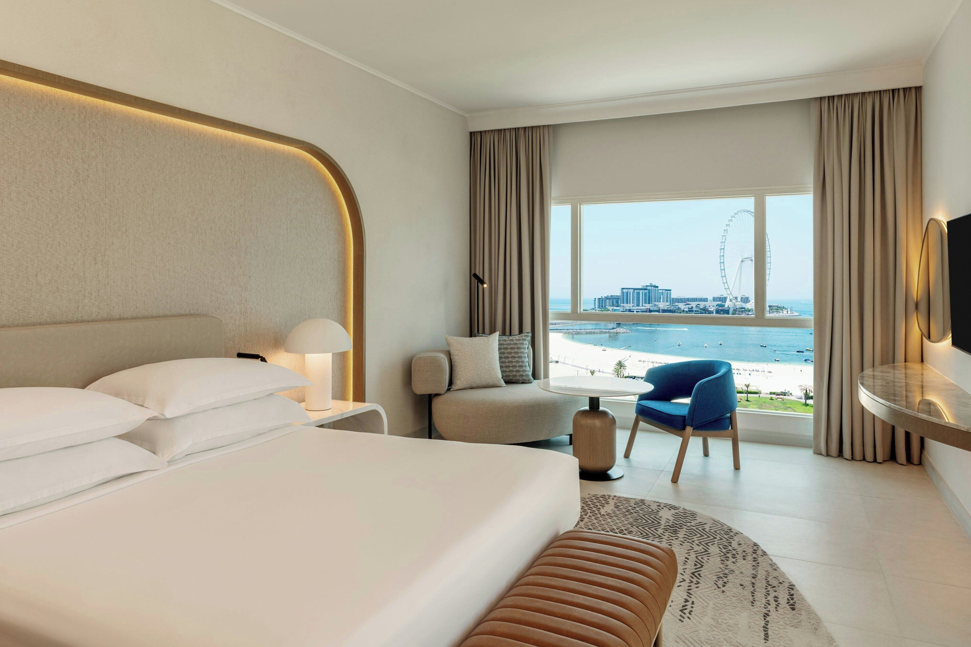 Minibar, in-room safe, desk, laptop workspace