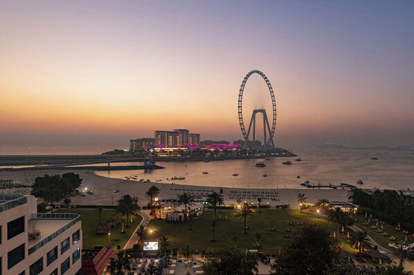 Minibar, in-room safe, desk, laptop workspace