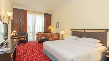 Deluxe-rum - 1 kingsize-säng | Minibar, värdeförvaringsskåp på rummet och ljudisolering