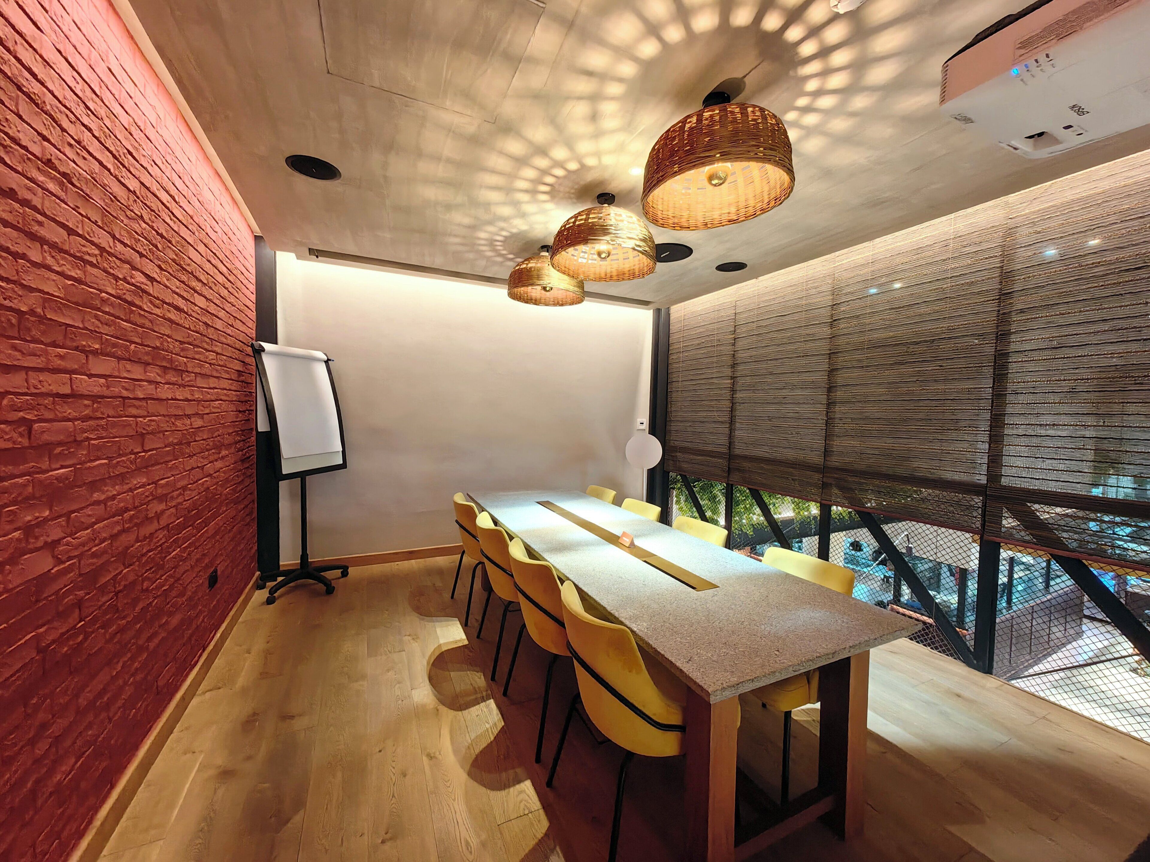 6 restaurants, lunch, dinner served; italian cuisine