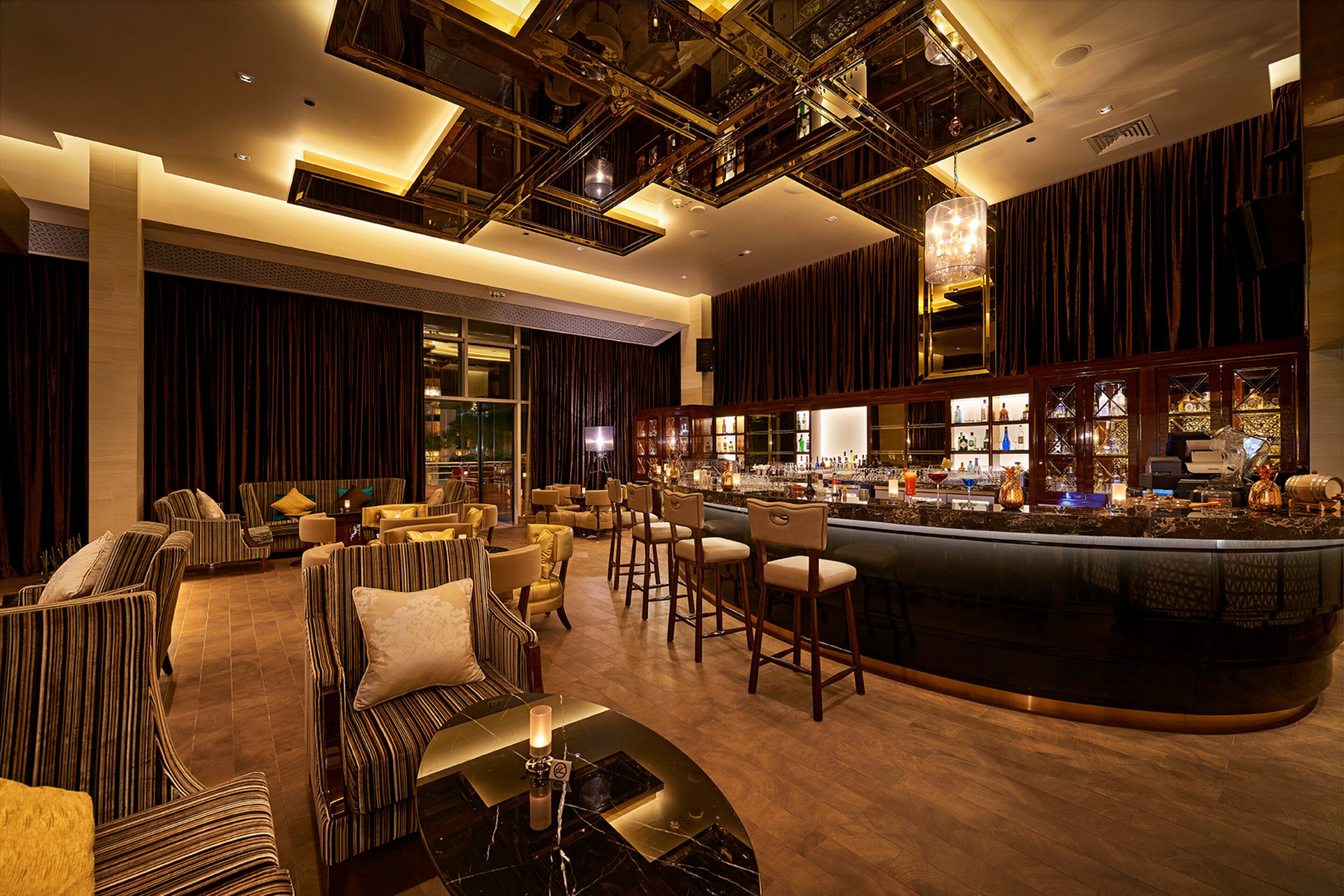 酒吧（店内）