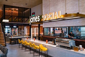 4 restaurants, lunch, dinner, brunch served; Italian cuisine