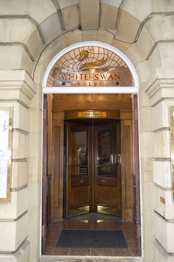 The White Swan Hotel by null