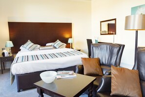 Executive Double Room | In-room safe, desk, iron/ironing board, free cribs/infant beds