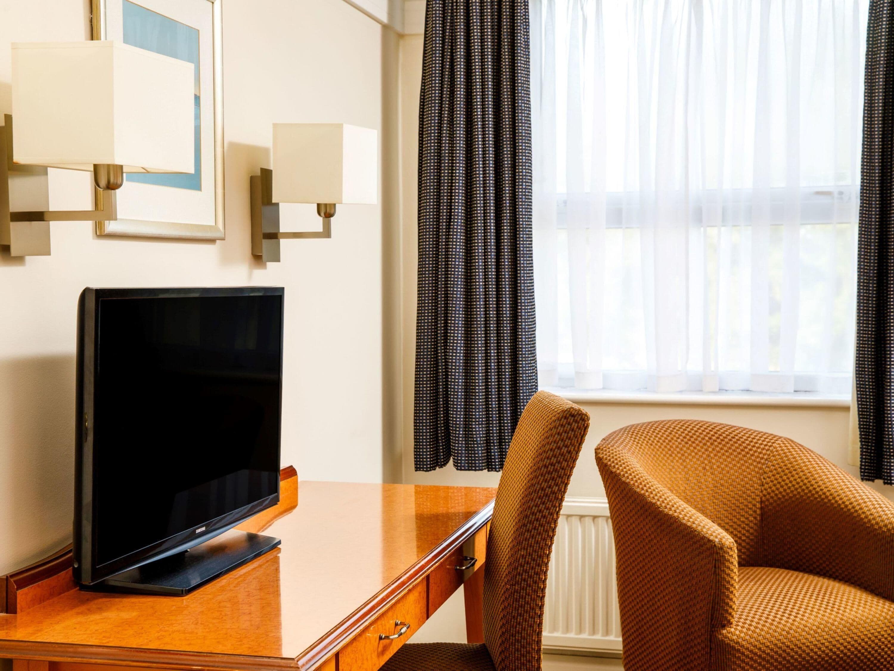 Classic Room, 2 Single Beds | In-room safe, desk, iron/ironing board, rollaway beds