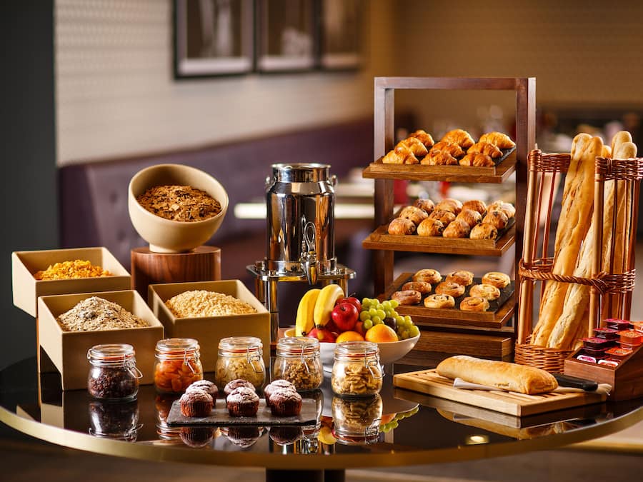 Daily full breakfast (GBP 17.95 per person)