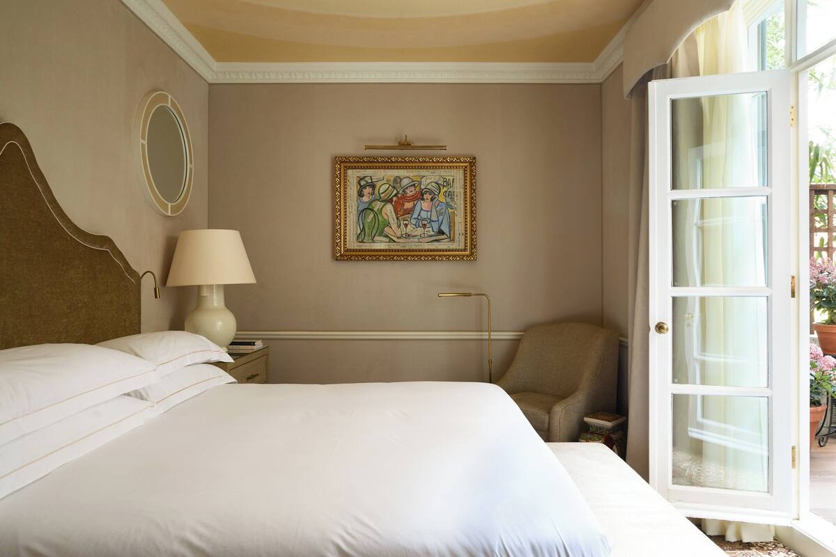 Suite (5) Victoria and Albert) | Egyptian cotton sheets, premium bedding, down duvets, minibar