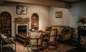 Lobby - Elephant Hotel (Reading)
