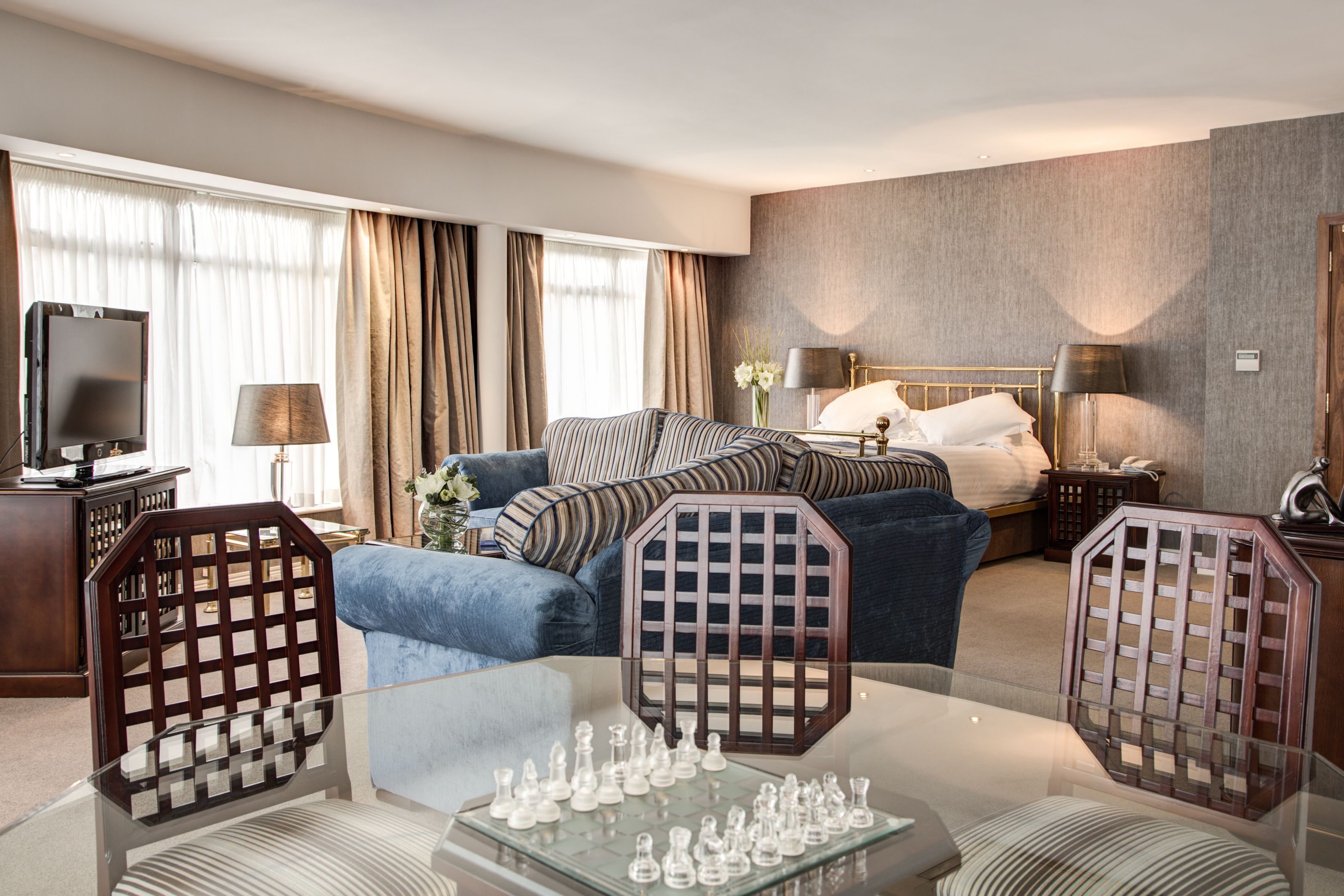 In-room safe, desk, laptop workspace, blackout drapes