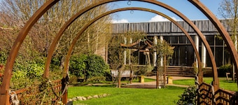 Everglades Hotel