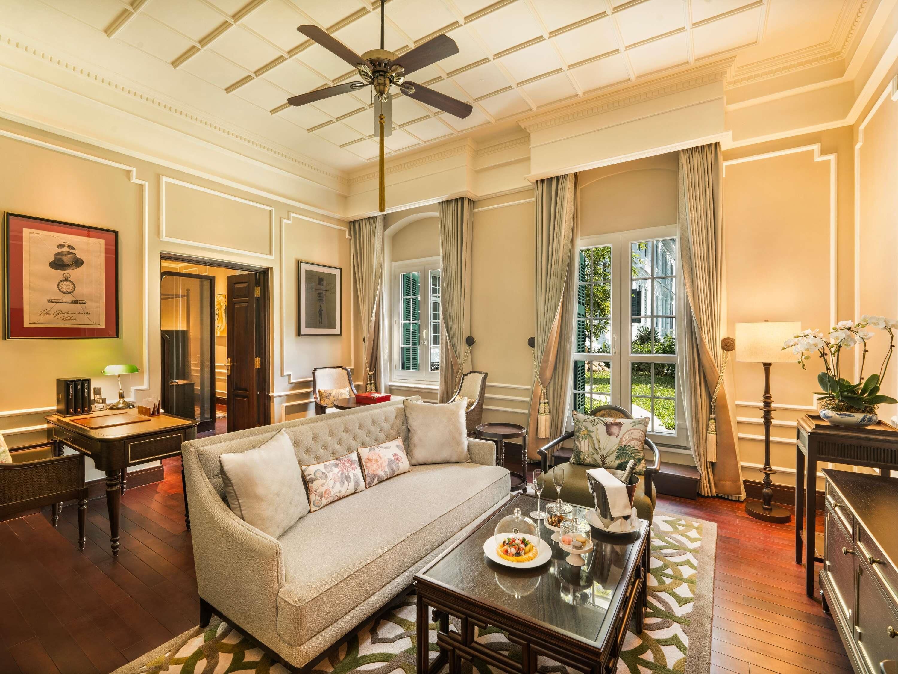 Heritage wing, Somerset Maugham Suite with Metropole Privileges and Benefits, King Bed | Premium bedding, down comforters, pillowtop beds, minibar