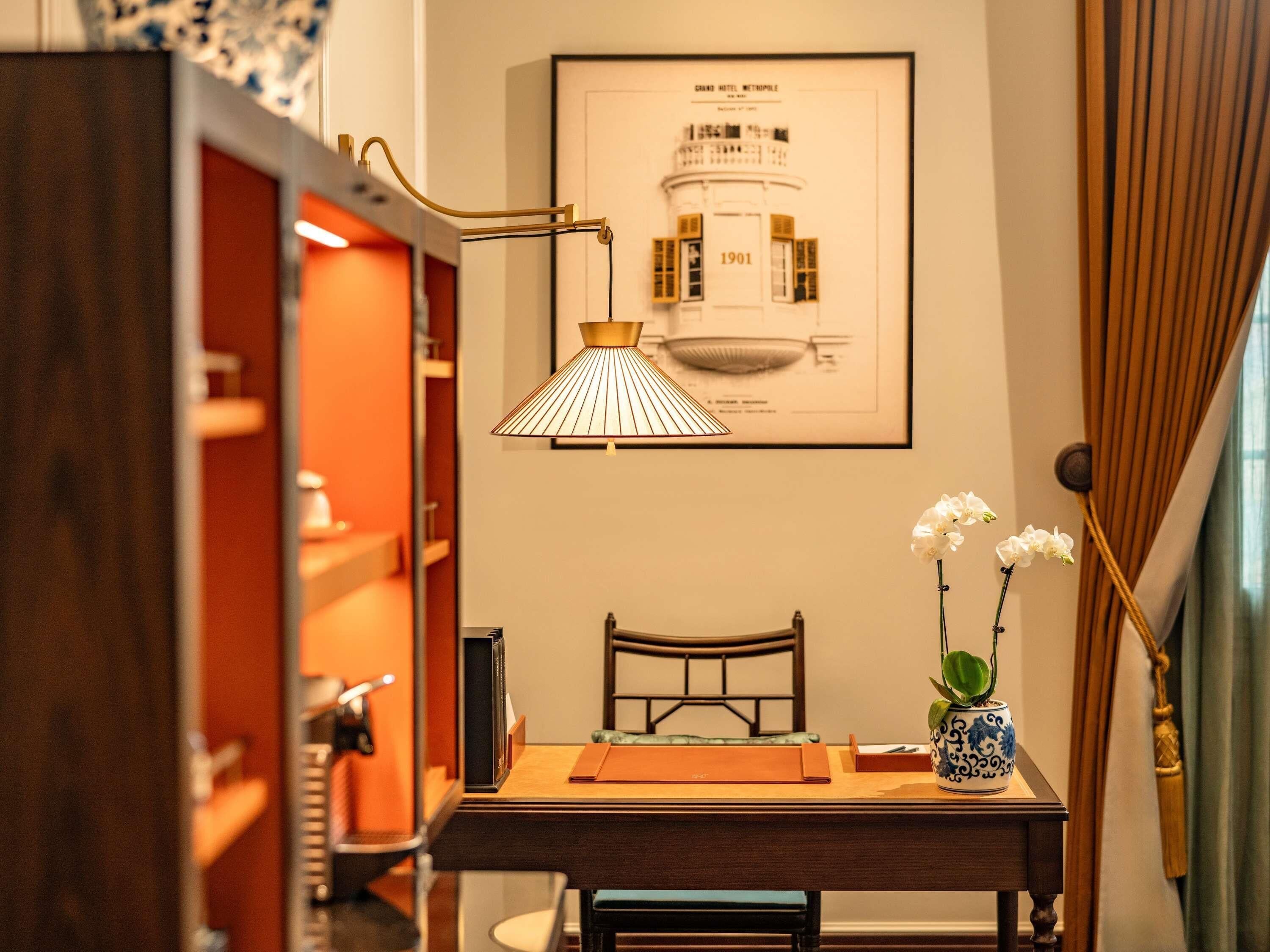 Premium bedding, down comforters, pillowtop beds, minibar