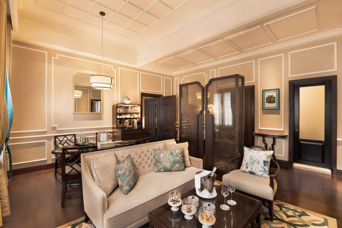 Heritage wing, Graham Greene Suite with Metropole Privileges and Benefits, King Bed