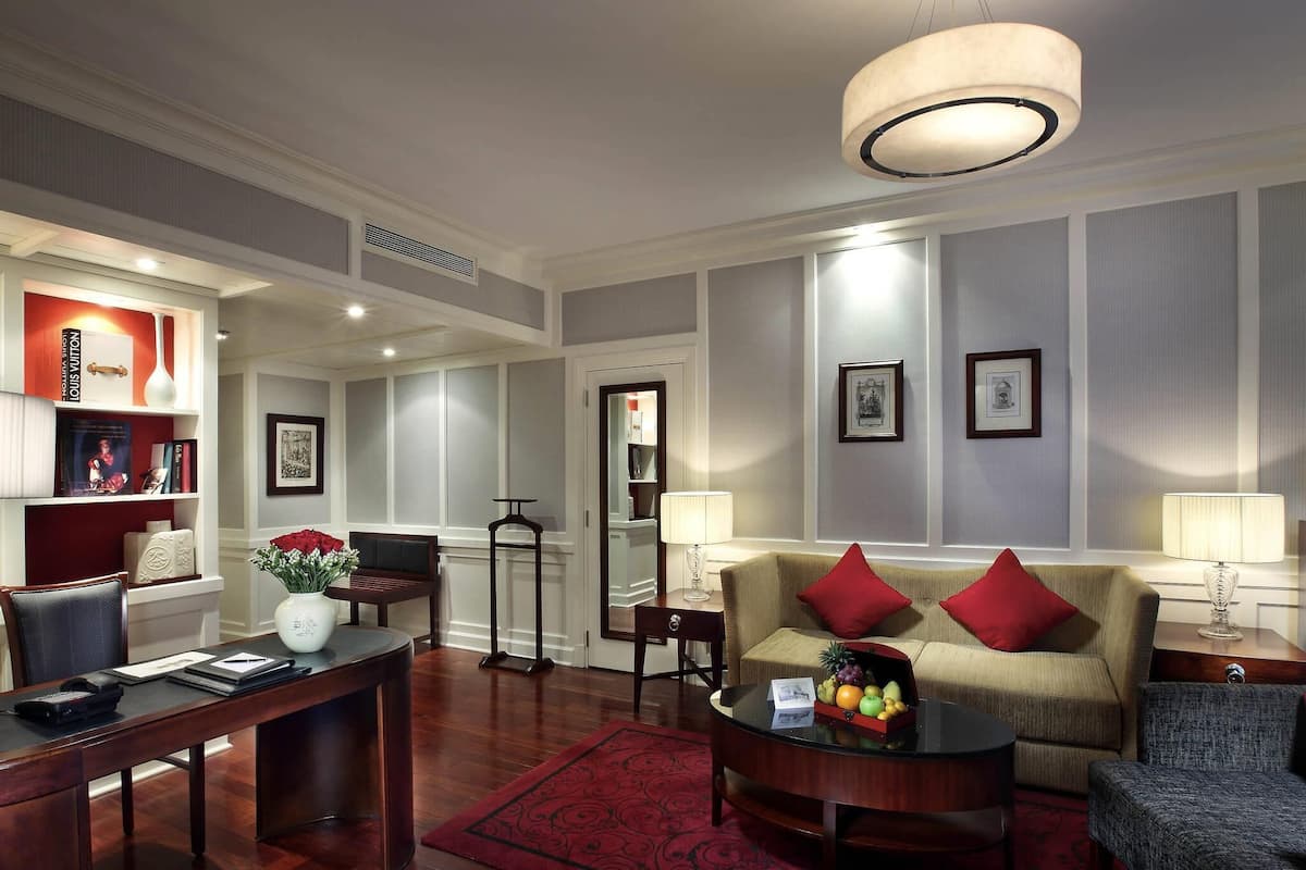 Opera Wing, Prestige Suite with Club Privileges and Benefits, King Bed | 1 bedroom, premium bedding, down comforters, pillowtop beds
