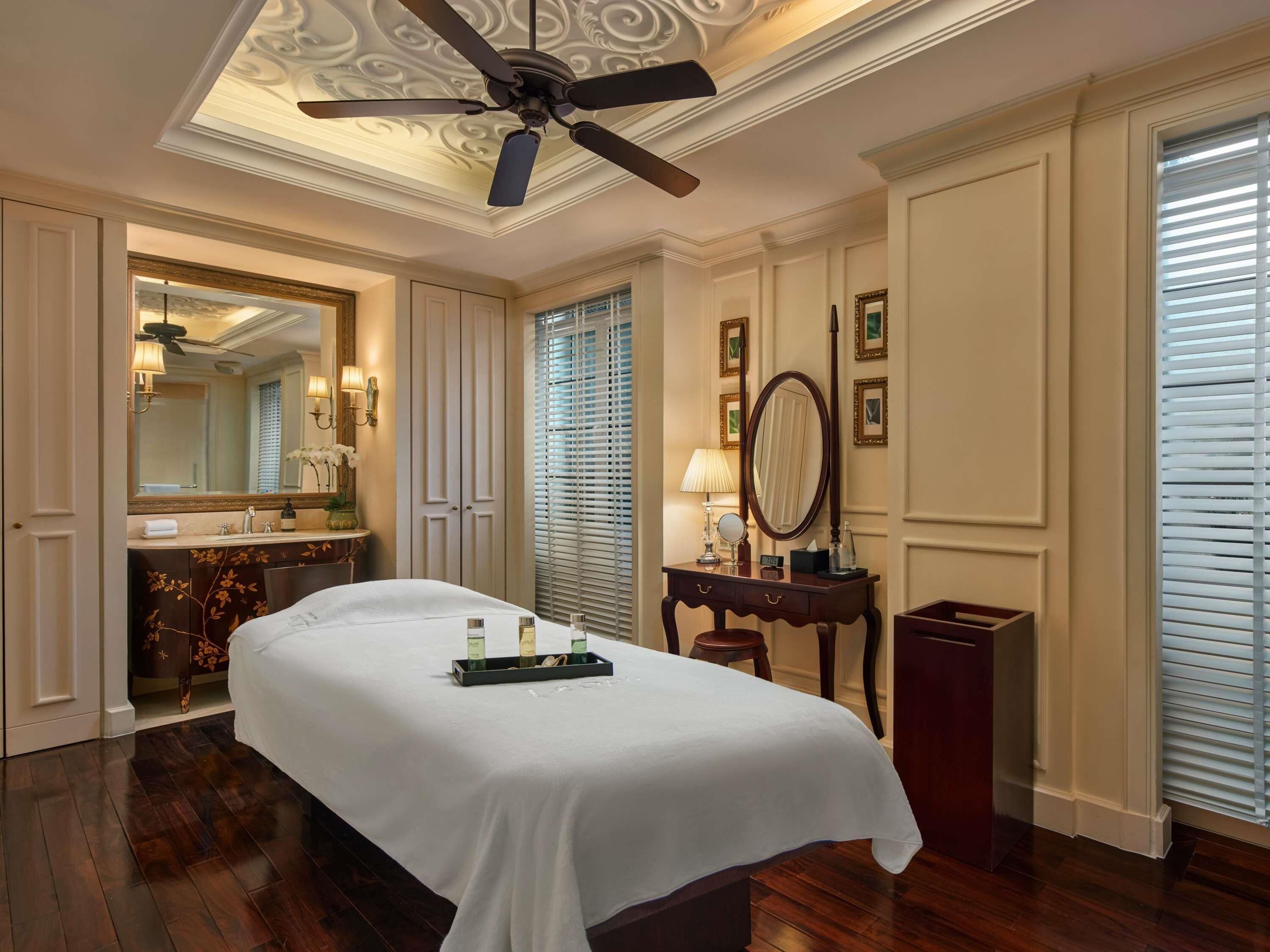 Couples treatment rooms, sauna, hot tub, steam room, Turkish bath