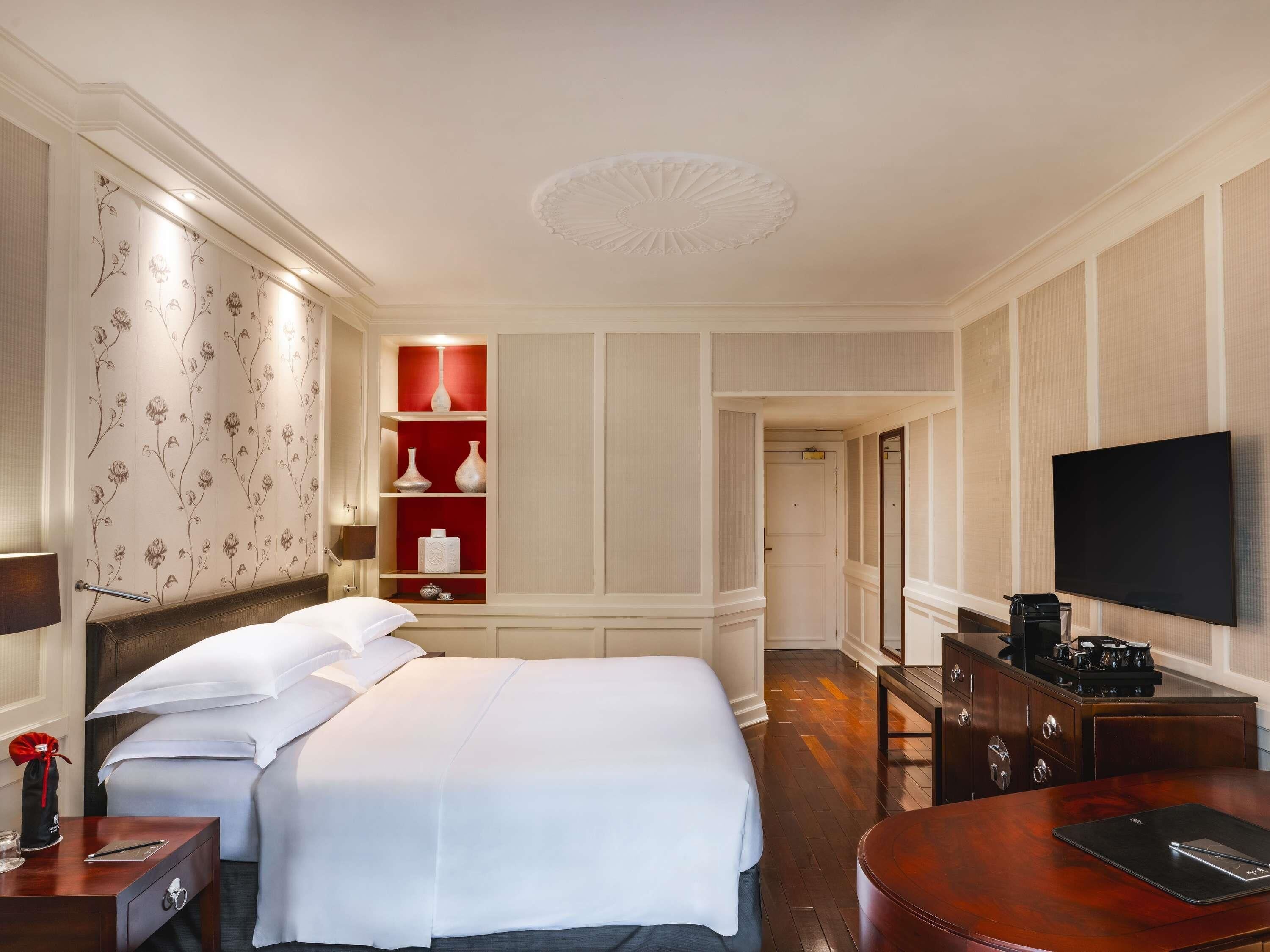 Premium bedding, down comforters, pillowtop beds, minibar