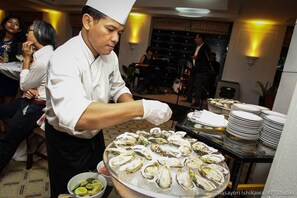 Lobby lounge, garden views, open daily - The Great Duke Phnom Penh (Phnom Penh)