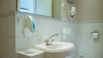 Single Room | Bathroom sink