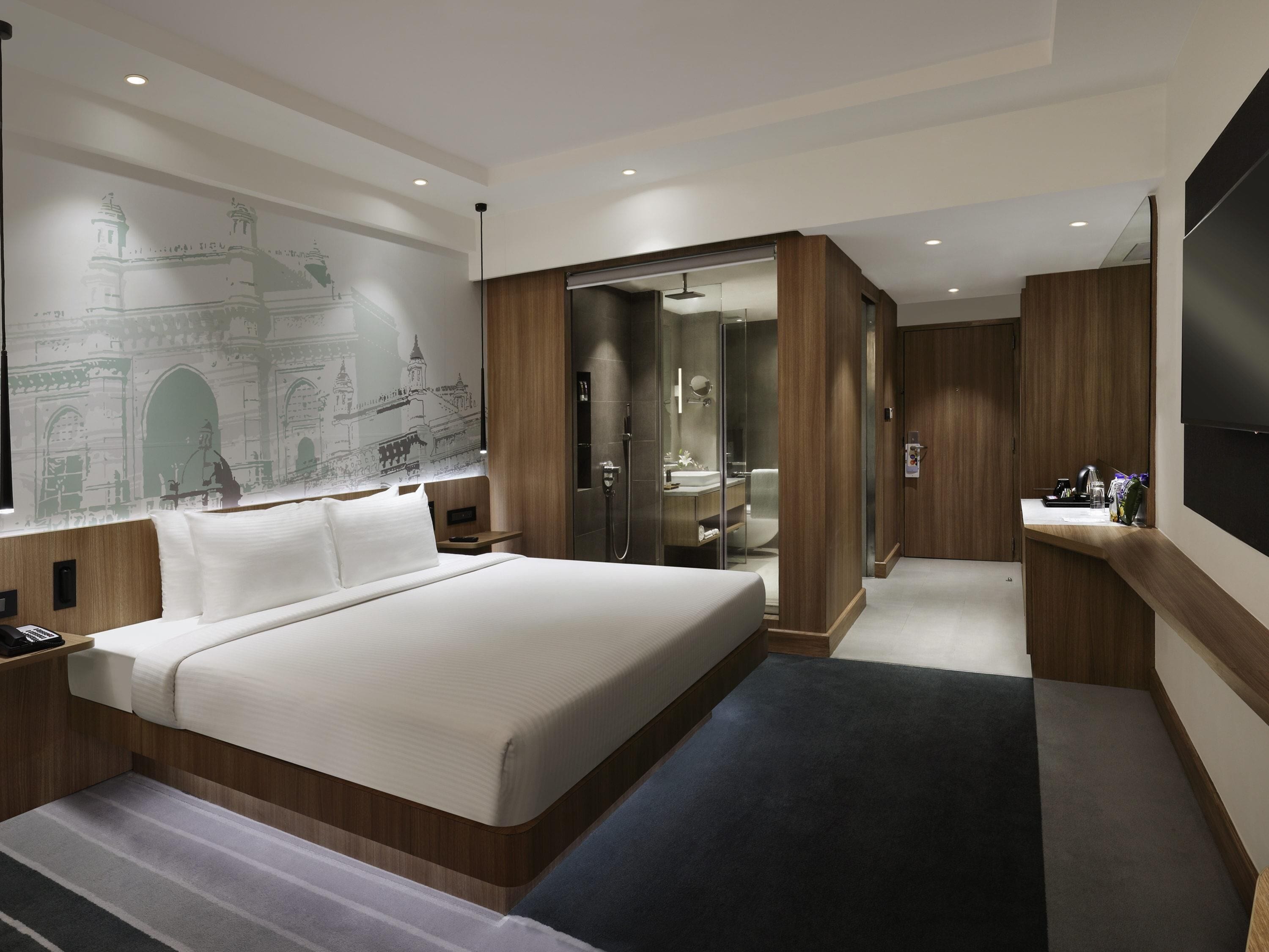 Premium bedding, minibar, in-room safe, iron/ironing board