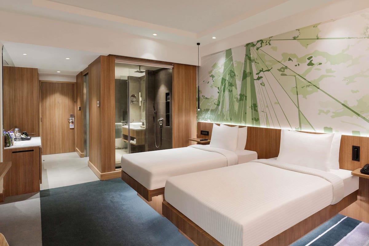 Premier Room, 2 Single Beds, Club lounge access, City View (High Floor) | 1 bedroom, premium bedding, minibar, in-room safe