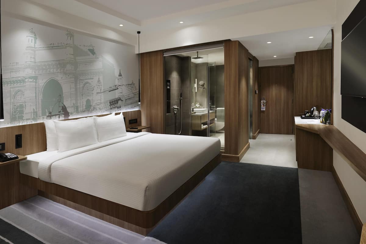 1 sovrum, sÀngtillbehör av högsta kvalitet och minibar