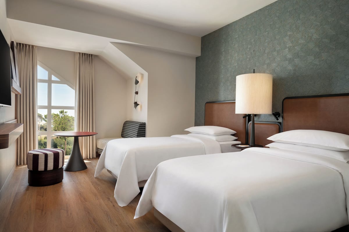 Superior Room, 2 Twin Beds, Garden View | Premium bedding, in-room safe, desk, laptop workspace
