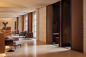 Lobby - Sheraton Rome Parco de’ Medici (Rome)
