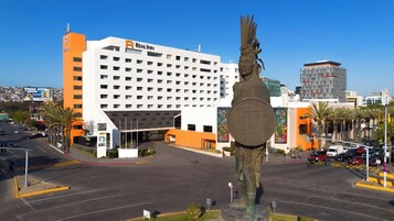 Fachada de la propiedad