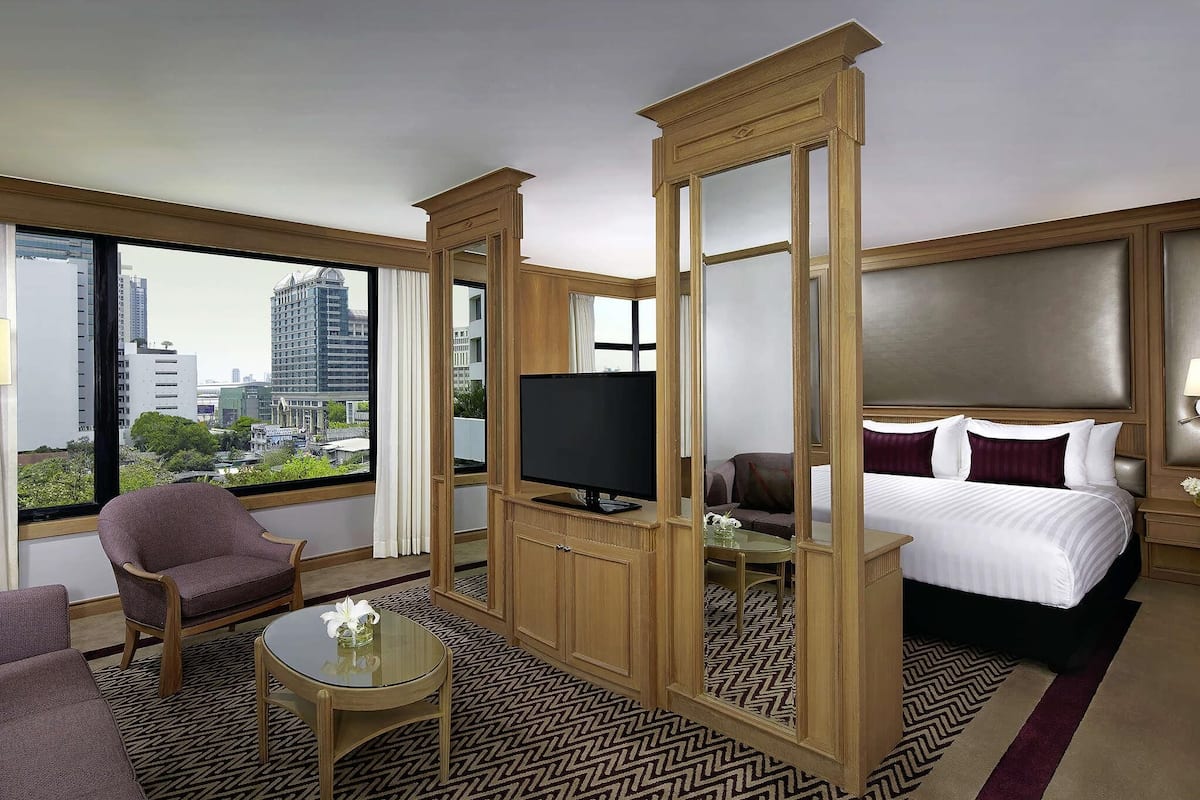 이그제큐티브 스위트, 킹사이즈침대 1개, 클럽 라운지 이용 (Executive Lounge Access) | 고급 침구, 객실 내 금고, 책상, 노트북 작업 공간