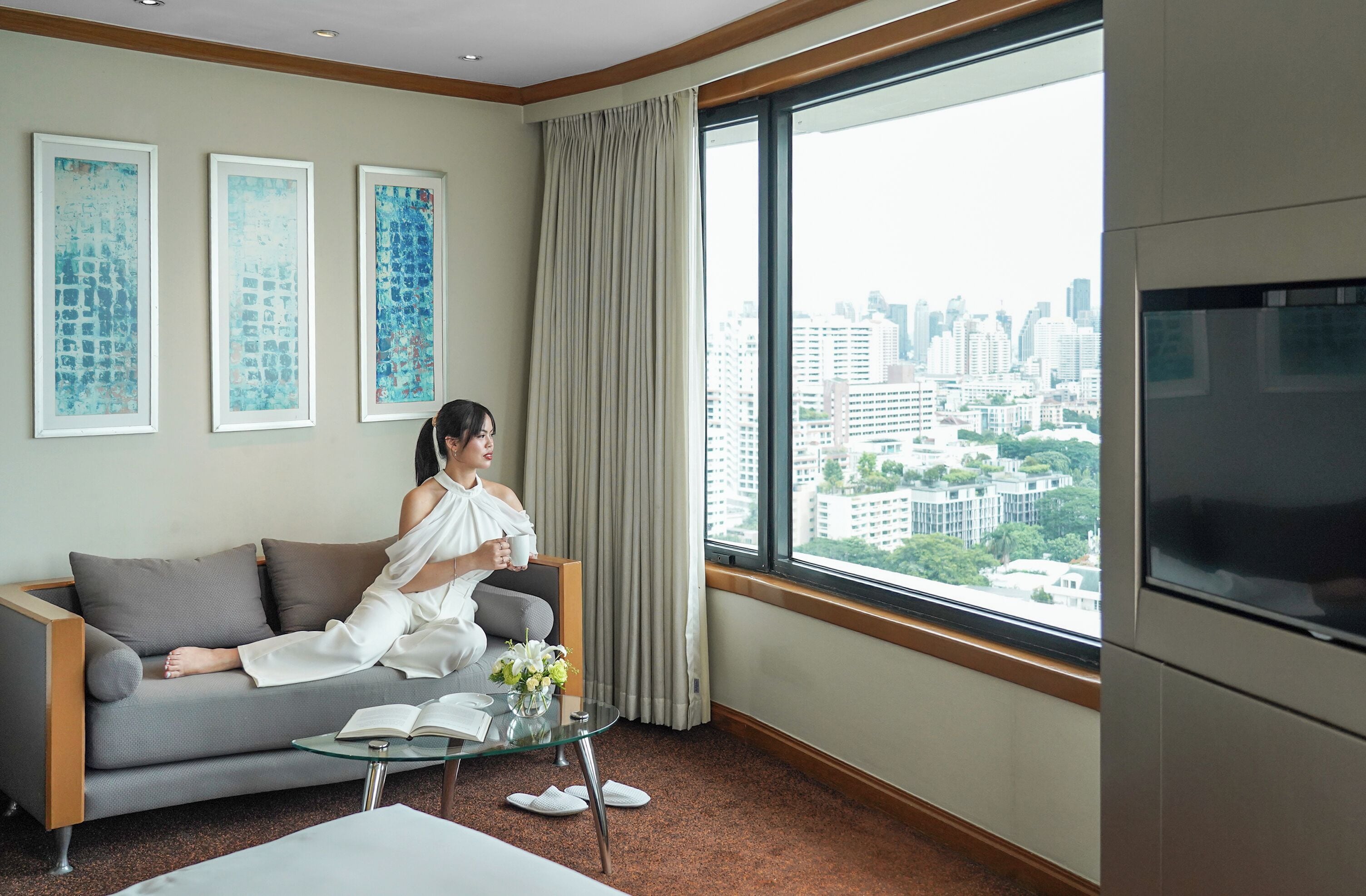 Grand Executive Suite, 1 King Bed Club Longue Access (Business Lounge access)