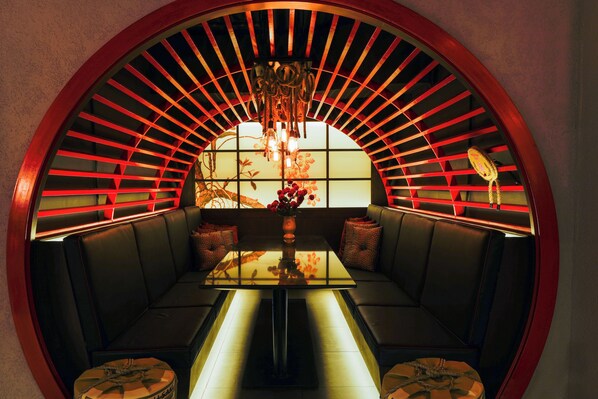 2 restaurants, breakfast, lunch, dinner served; Japanese cuisine