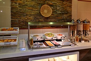 Daily English breakfast (USD 25 per person)