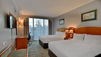 Minibar, in-room safe, individually decorated, individually furnished