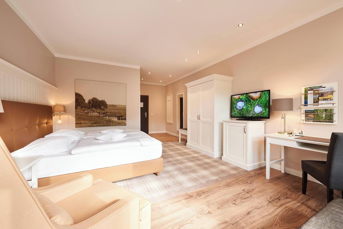 1 bedroom, minibar, in-room safe, desk