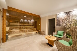 Couples treatment room(s), sauna, steam room, body treatments - MUNTE - Wellnesshotel am Stadtwald (Bremen)