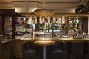 Bar (en la propiedad)