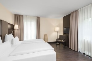 Hochwertige Bettwaren, Pillowtop-Betten, Minibar, Zimmersafe