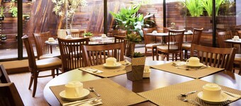 Mercure Curitiba Golden Hotel