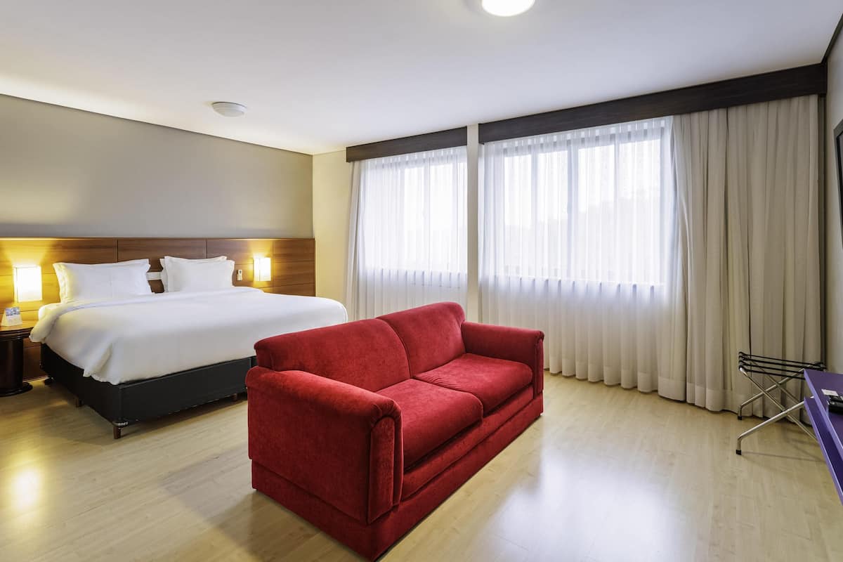 Superior-Apartment, 1 Doppelbett | Minibar, Zimmersafe, Schreibtisch, Verdunkelungsvorhänge