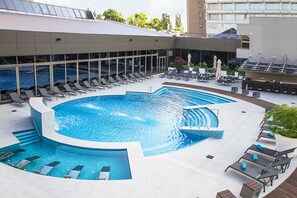 Indoor pool, seasonal outdoor pool, sun loungers